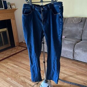 Judy Blue high-rise straight non-distressed jeans